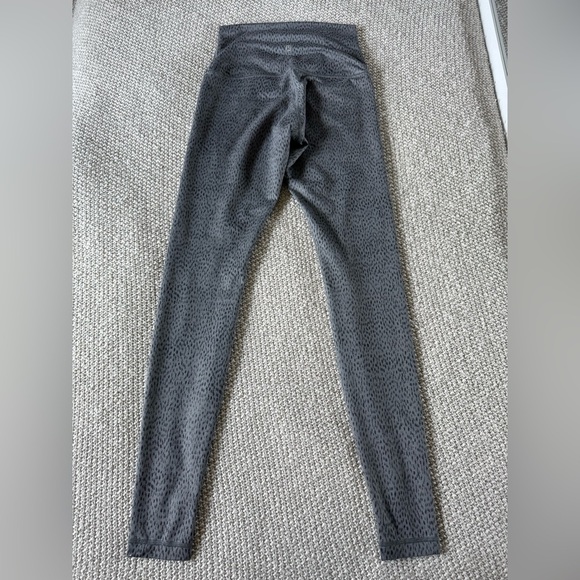 lululemon athletica Gray Patterned Leggings - Picture 4 of 9